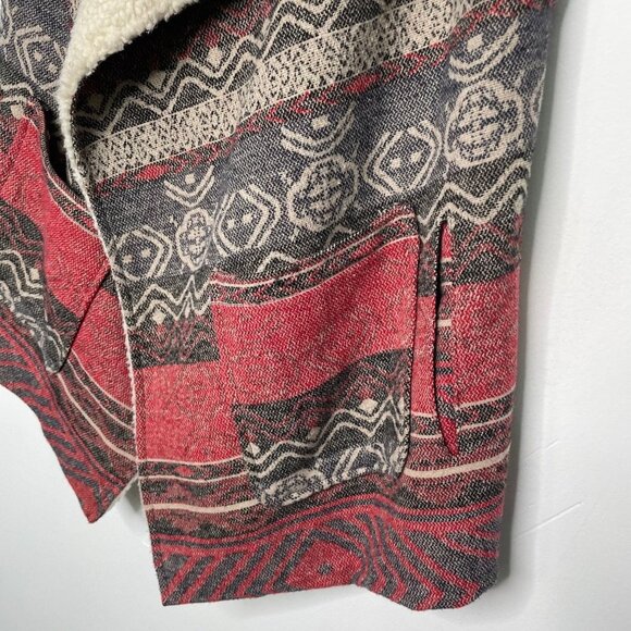 Me Jane Womens Western Aztec Print Sherpa Lined Vest Size Large Southwestern - Picture 4 of 5